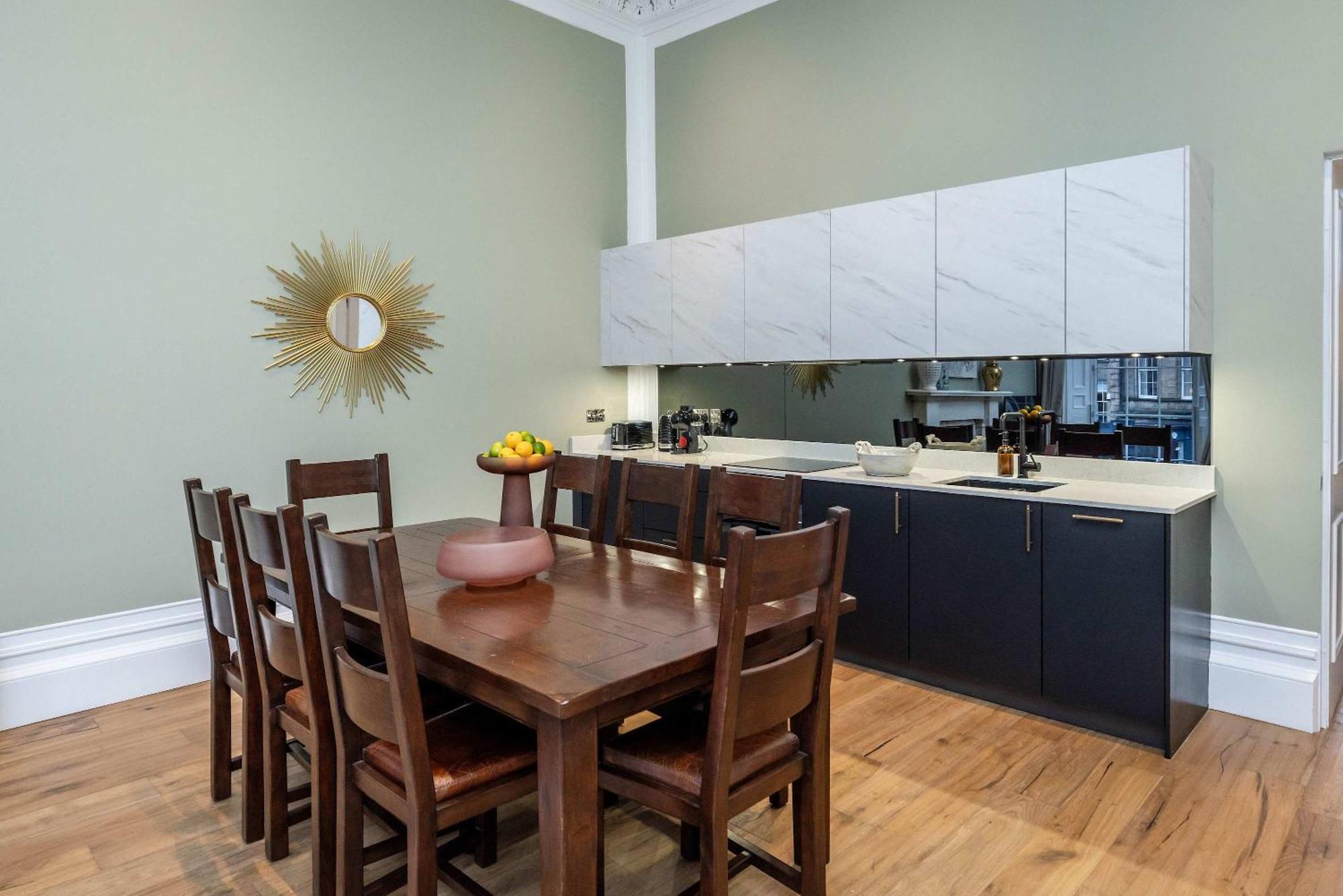 Dragon Suites Luxury Apartments At 9 Albyn Place EDI Buitenkant foto
