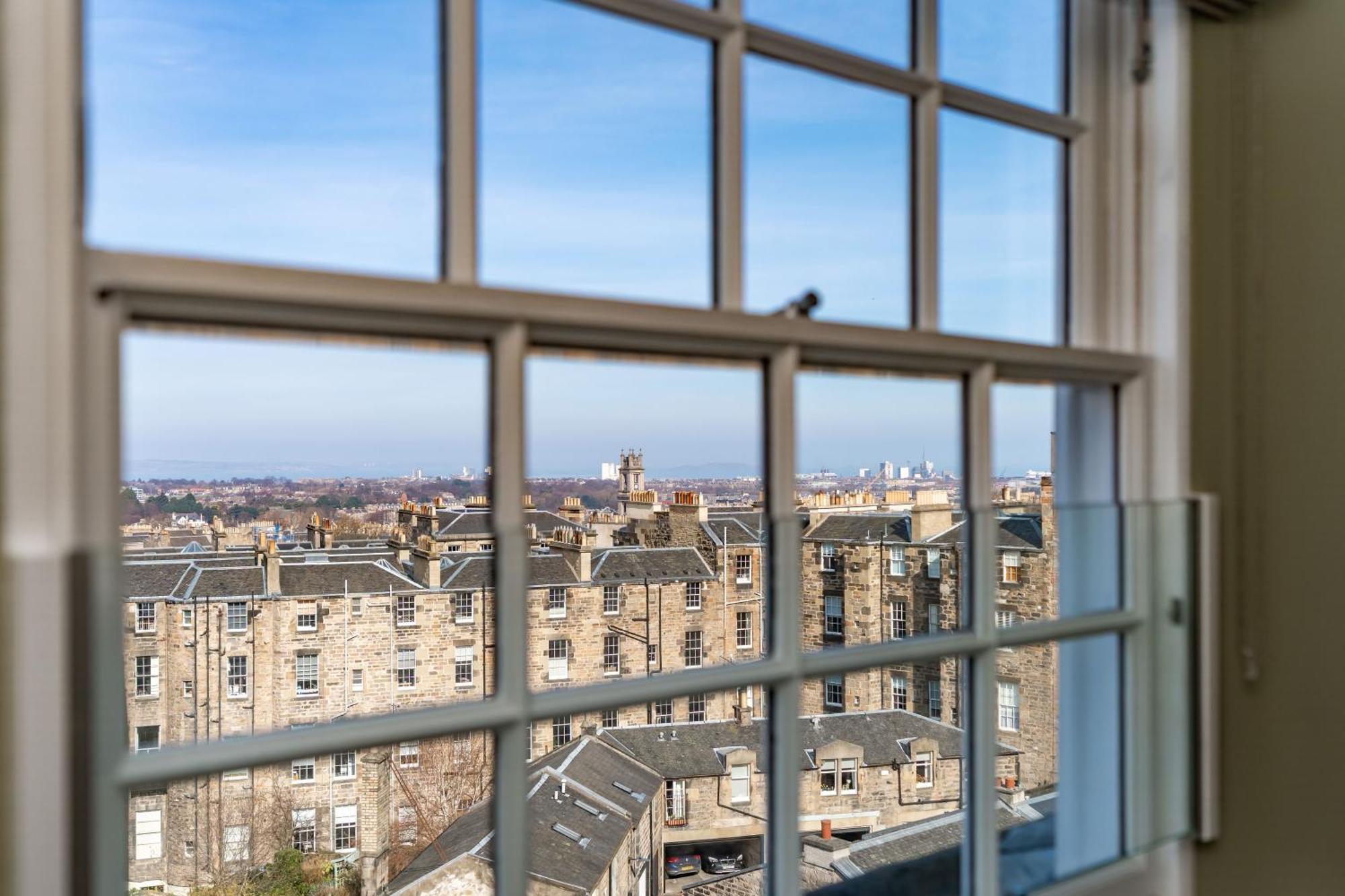 Dragon Suites Luxury Apartments At 9 Albyn Place EDI Buitenkant foto